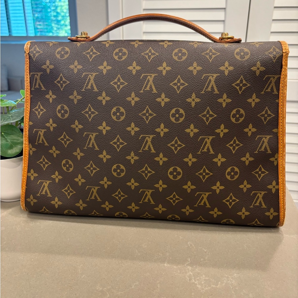 LV Monogram Beverly Business Bag or Briefcase - Picture 2 of 16